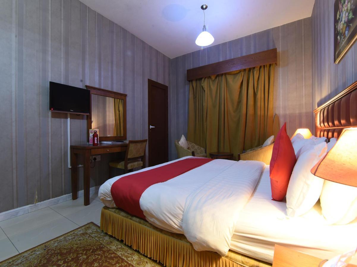 Oyo 274 California Suites Füceyre Dış mekan fotoğraf